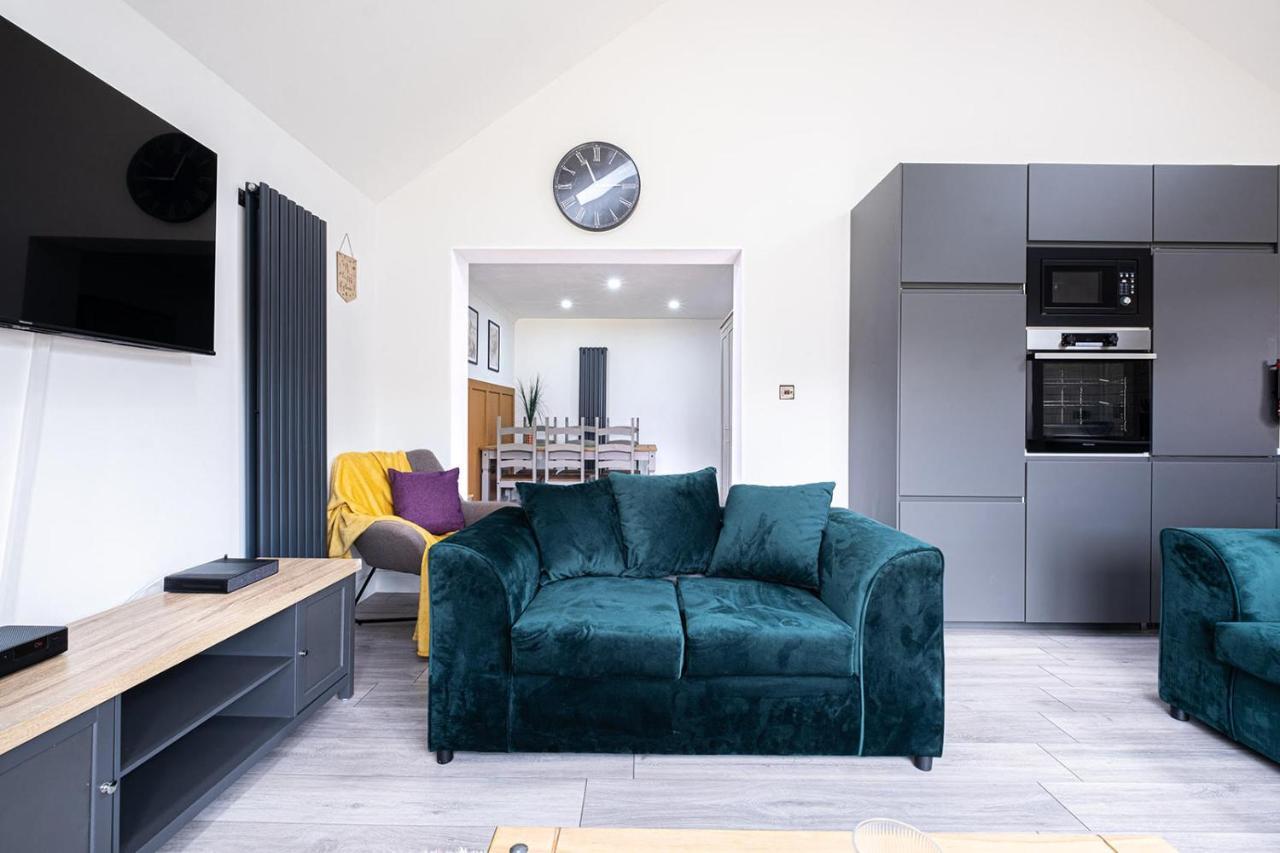 7 Guests - 4 Bedroom - Free Wi-Fi - Kettering Ngoại thất bức ảnh